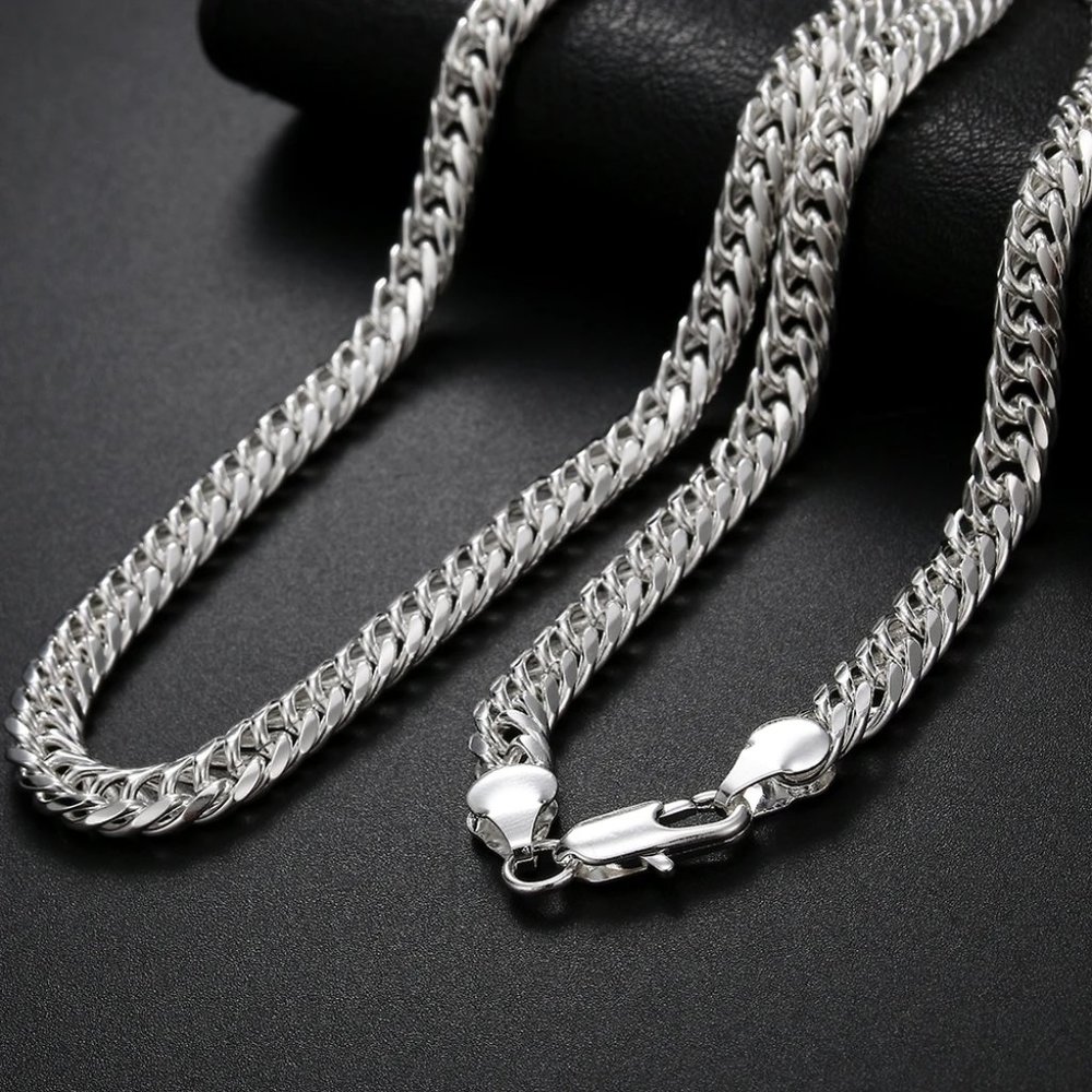Beautiful Cuban Link 20 Inch Long x 6mm Wide  Silver Chain - Picture 2 of 4